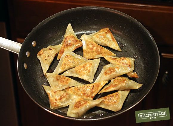 How to Make Homemade Potstickers for Dinner