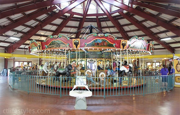 beardsley-zoo-carousel