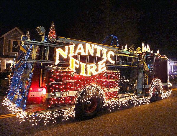 Annual Niantic Light Parade
