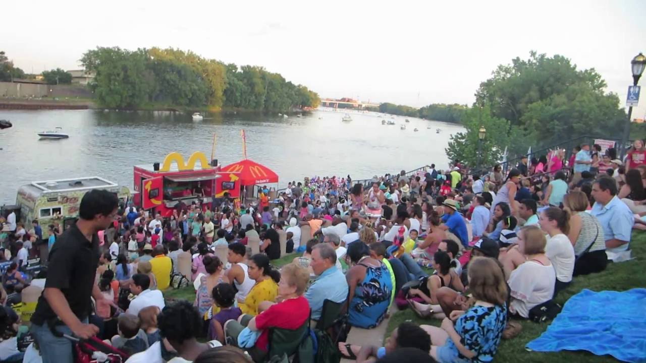 Riverfront Food Truck Festival Mortensen Riverfront Plaza Hartford