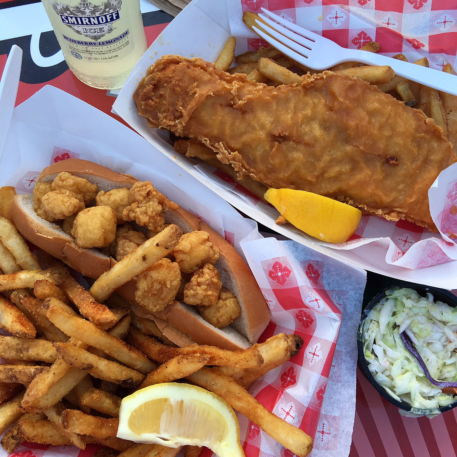 Best Outdoor Seafood Restaurants in Southeastern Connecticut