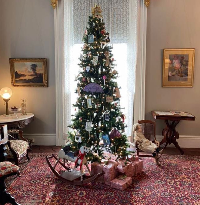 Victorian Holiday Tour at the Isham-Terry House Hartford