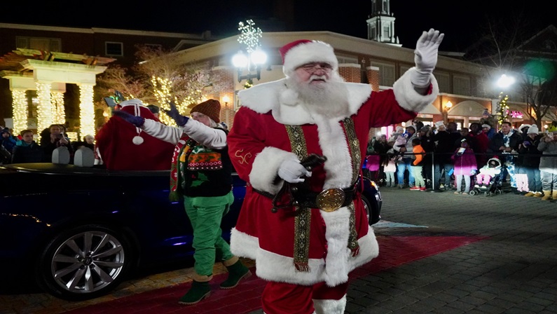 37th Annual Holiday Stroll at West Hartford Center