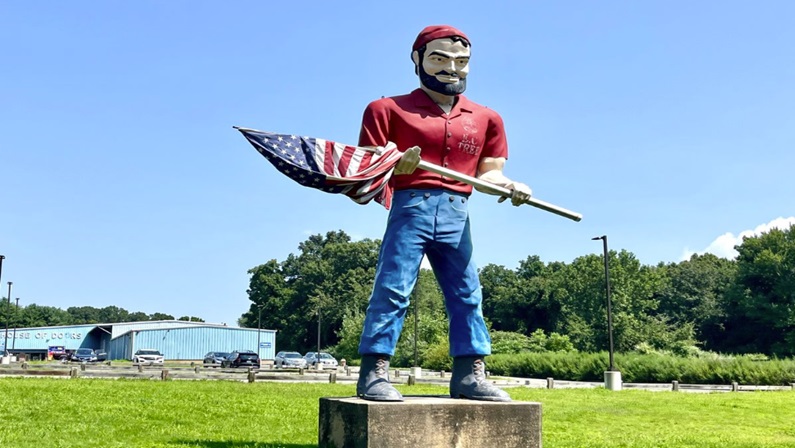 roadside attractions in connecticut