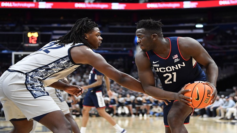 UConn Men's Basketball vs Georgetown at XL Center