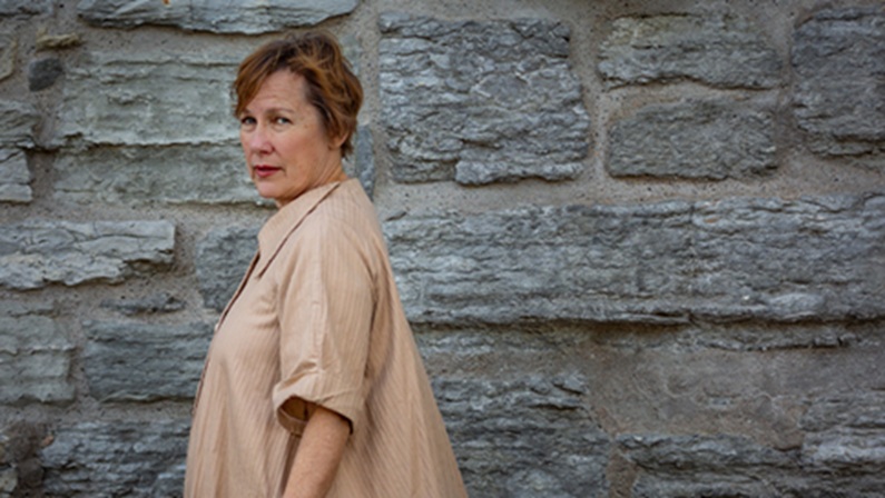 Iris DeMent at Infinity Music Hall