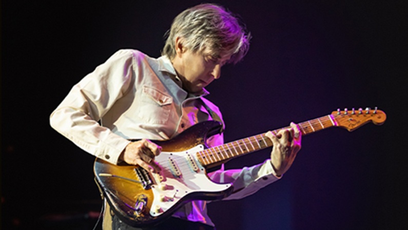 Eric Johnson – Texaphonic Tour 2025 at Infinity Music Hall