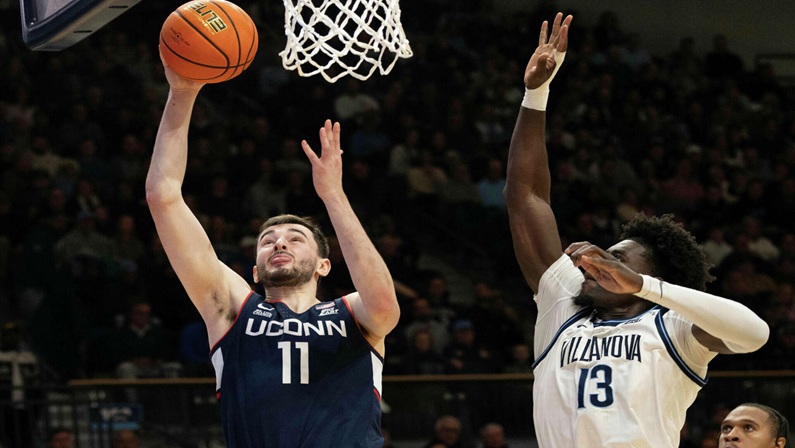 UConn Men's Basketball vs Villanova at PeoplesBank Arena