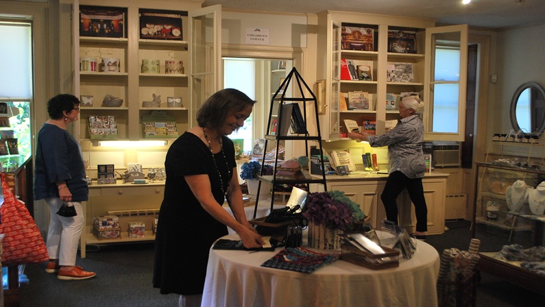 Volunteer Recruiting Sessions at Lockwood-Mathews Mansion Museum