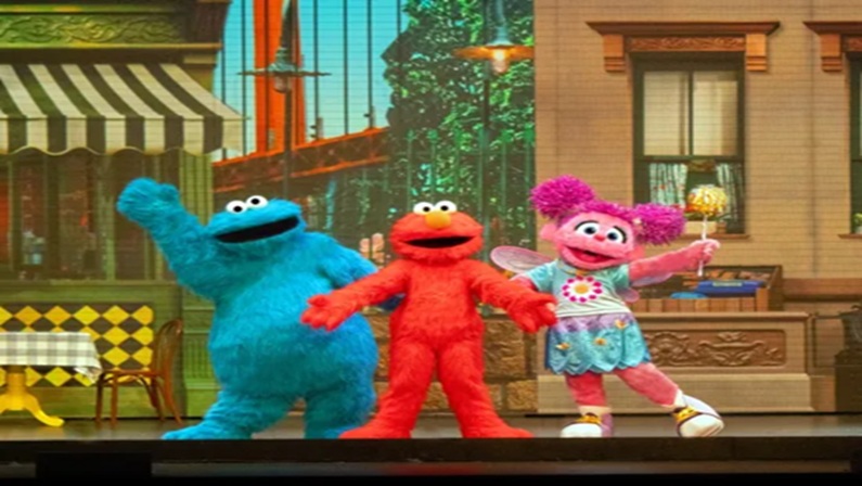 Sesame Street Live! Elmo’s Got The Moves at Palace Theater