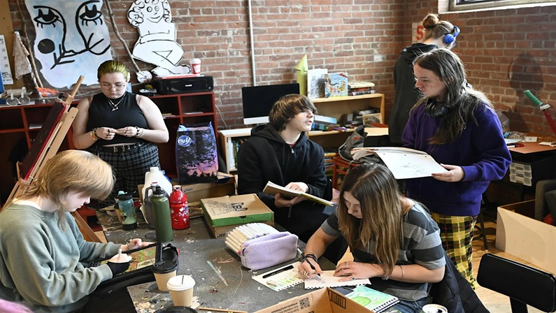 Teen Art Studio at American Mural Project
