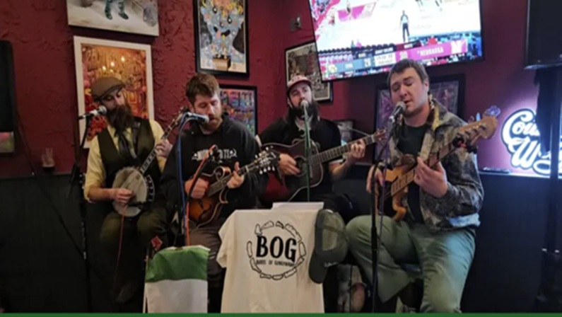 Thursdays on the Dock: Bards of Gungywamp at Connecticut River Museum