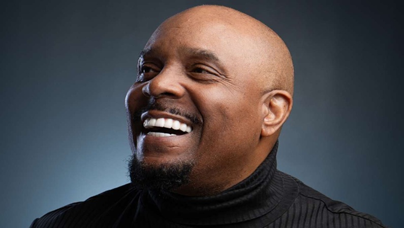 Arnez J. at Hartford Funny Bone Comedy Club