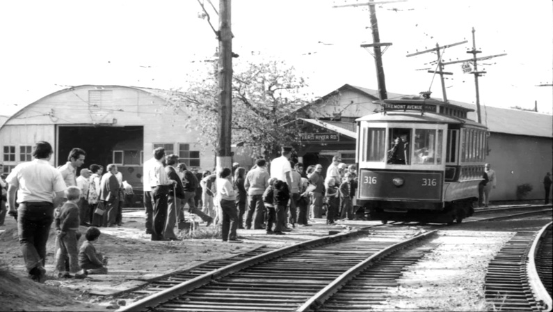 America 250 Wayback Fare Day – Ride at 2016 Prices at The Shore Line Trolley Museum