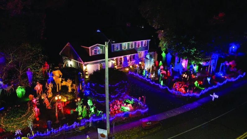 Mega Metacomet Halloween Thriller at Metacomet Road